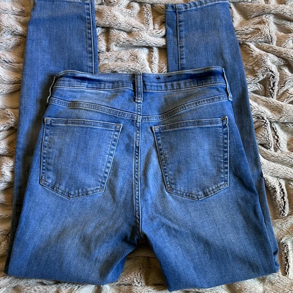 GAP True Skinny High Rise Jeans - Picture 4 of 6